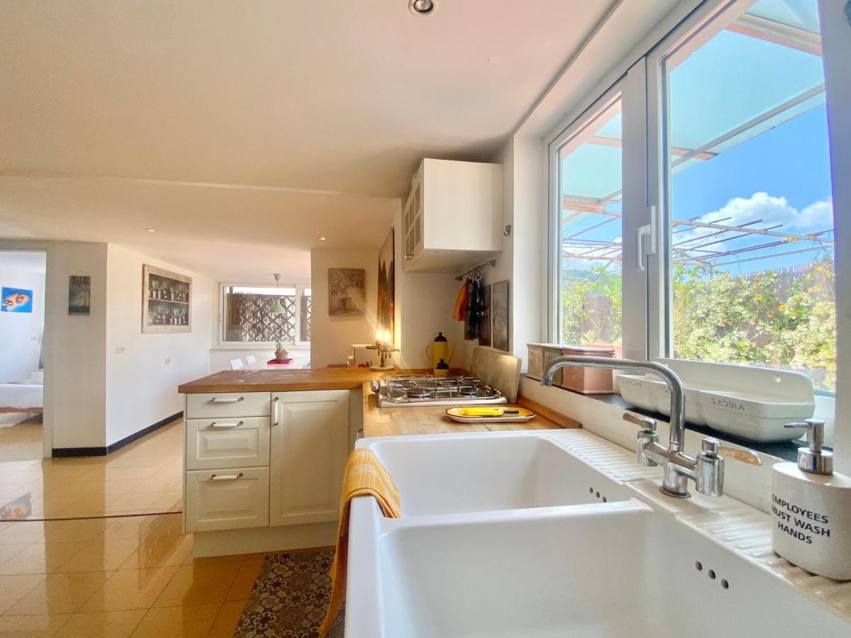Casaviva - Apt With Terrace And Parking In Rapallo Extérieur photo